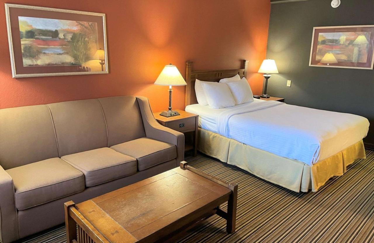 Best Western Starlite Village Fort Dodge