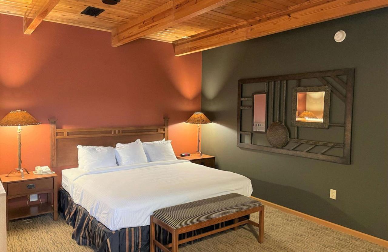 Best Western Starlite Village 3*
